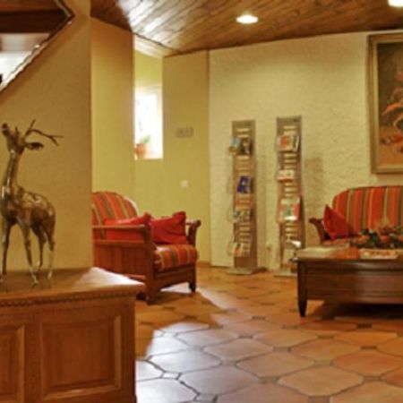 Hostellerie Les Chevreuils 로잔 내부 사진